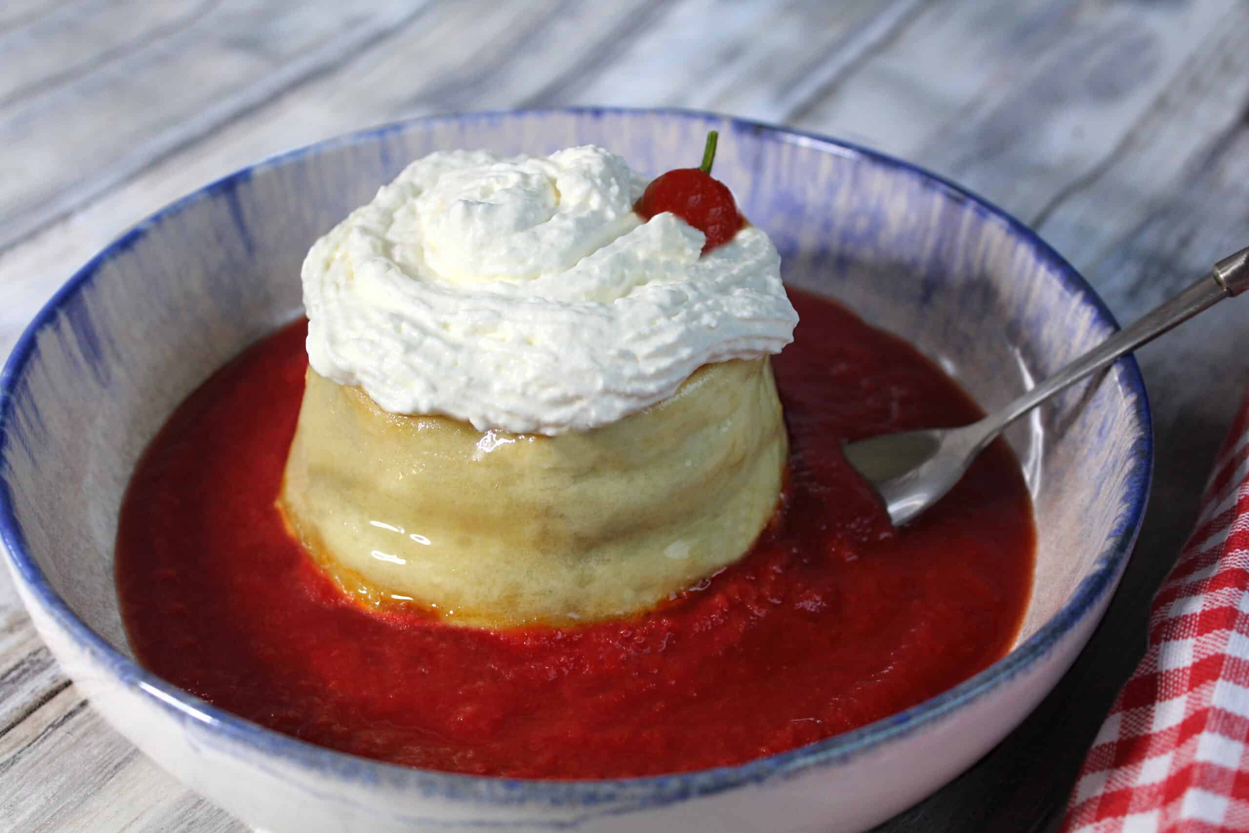 Lire la suite à propos de l’article ENTREMET A LA CERISE EN TROMPE L’ŒIL (LASAGNE)